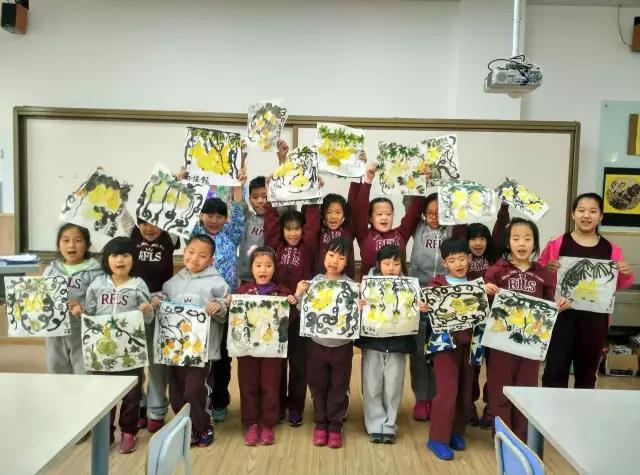 【美育园地】国画墨香浸课堂