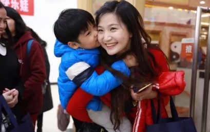 萌娃超市大寻宝，闯关得奖报亲恩