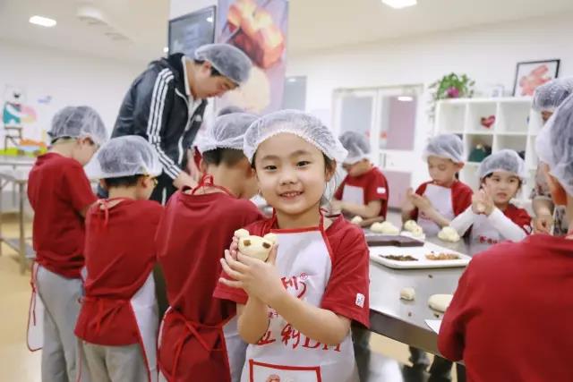 社会实践│面包DIY,把爱揉进面团送妈妈 社会实践│面包DIY,把爱揉进面团送妈妈