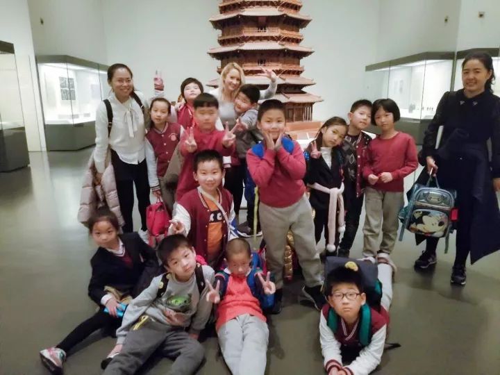 历史穿越之中国梦——记二年级国际班探究实践活动