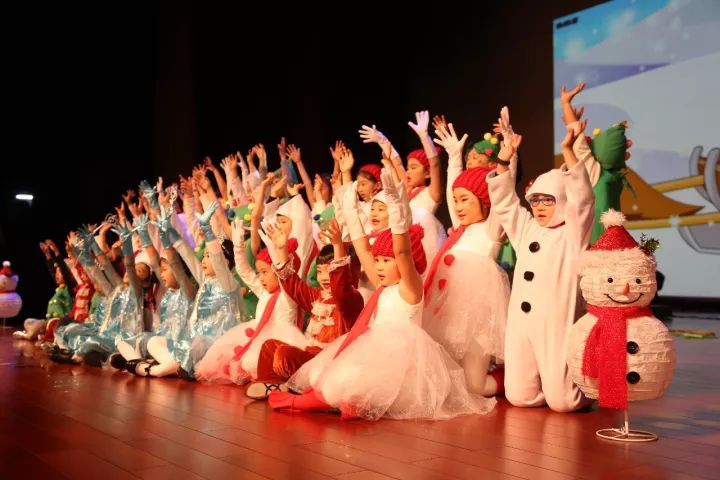 百日庆典|展翅飞翔,你是最美的光 百日庆典|展翅飞翔,你是最美的光