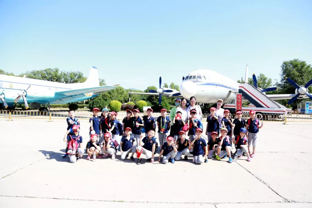 BRFLS Second Graders Visit China Aviation Museum