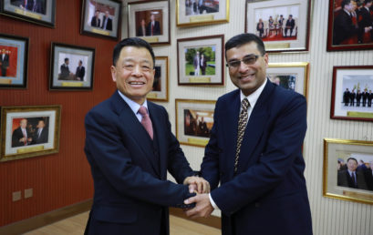 ETS托福项目全球执行总监一行到我校交流访问