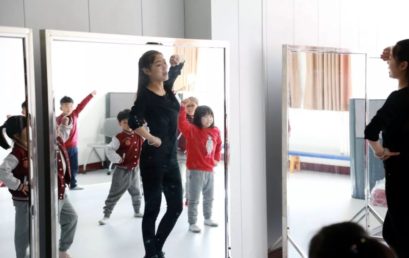 郭净：把最美的青春答卷献给学生｜“师德标兵”专栏