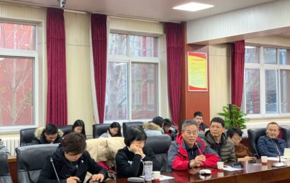 助力孩子成长 | 高二年级班级个性化小型家长会顺利开展