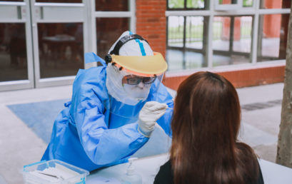 莫慌！王府学校组织学生平稳离校，离京学生足不出校即可核酸检测