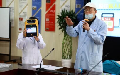 急救“双保险”：CPR+AED实操练起来！