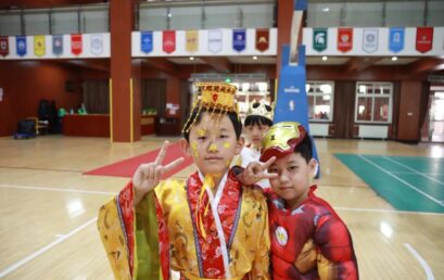 书中角色“闪爆”王府，你最中意哪一个？