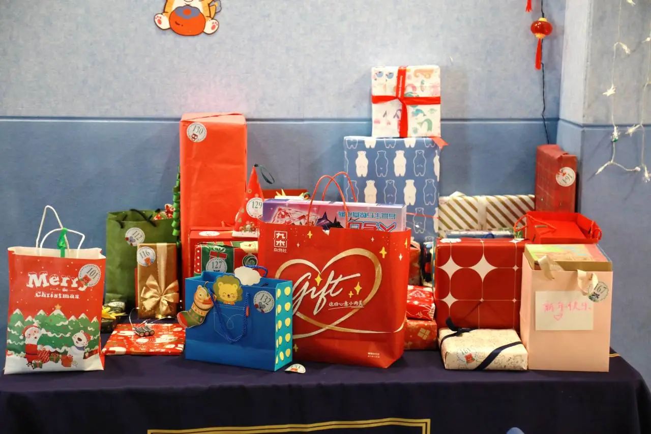 惊喜不断，快乐不停｜来PYP交换新年礼物啦！