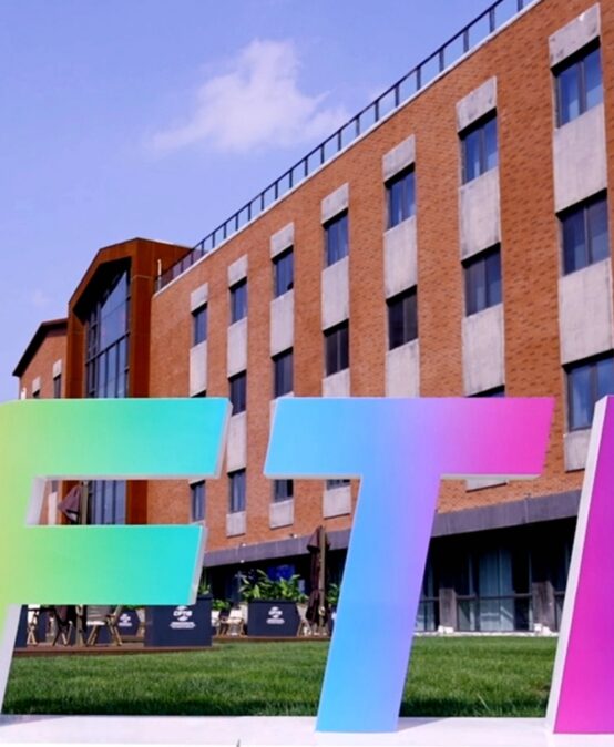 七度亮相服贸会！王府学校持续惊艳国际舞台